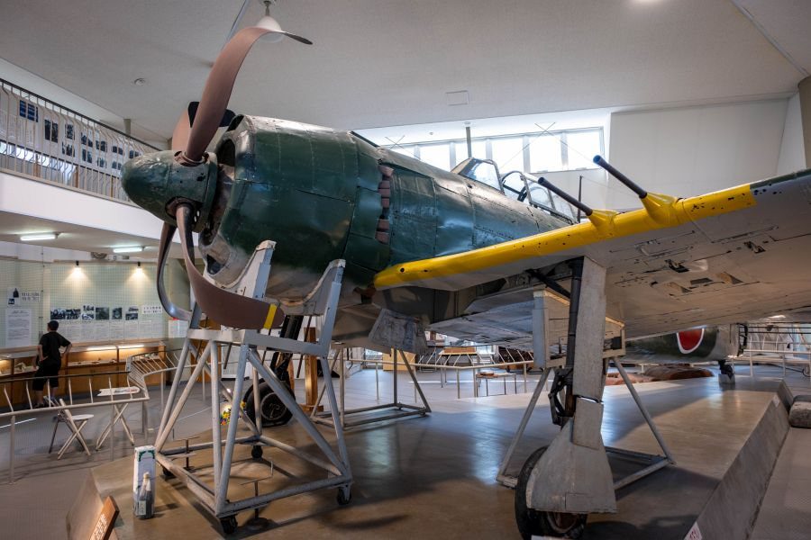 Ainan-Shiden-Kai-museum-bent-propeller