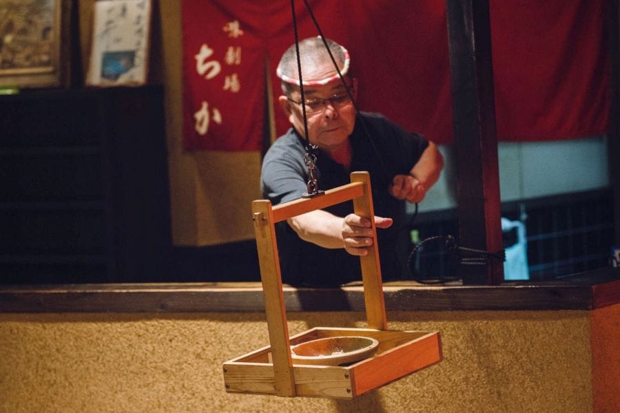 Aji Gekijo Chika food elevator