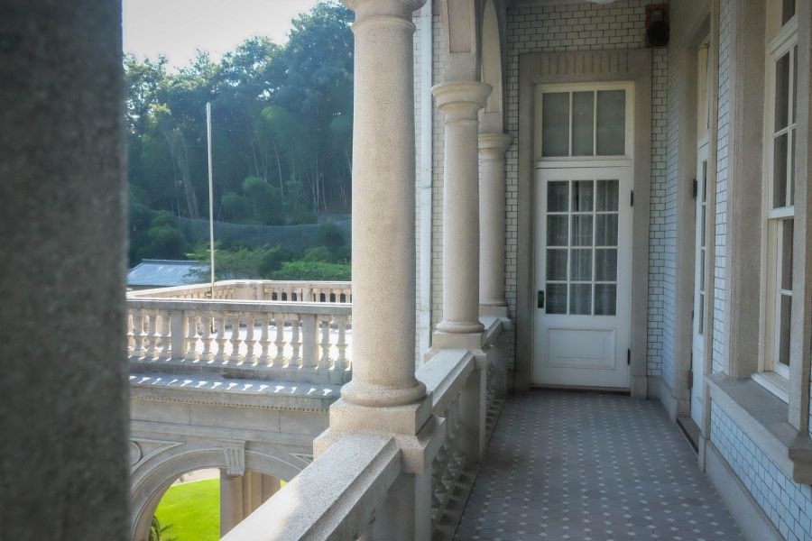 Bansuiso villa balcony