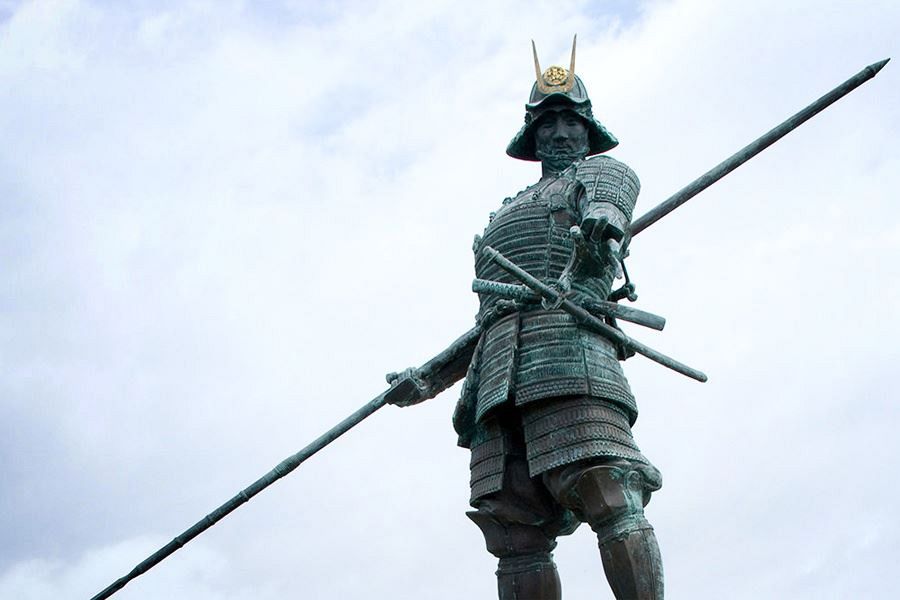 Chosokabe Motochika statue