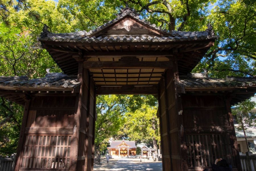 Ikku Shrine gate