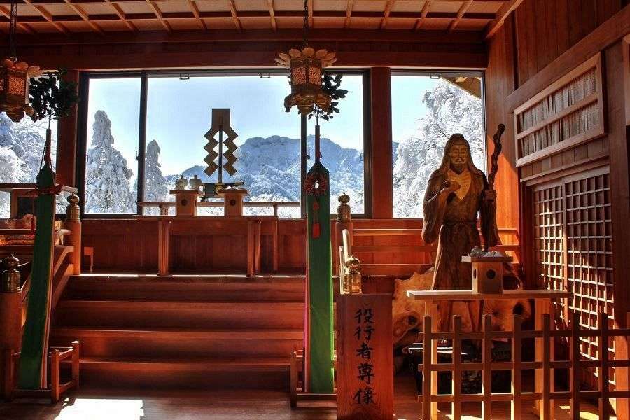Ishizuchi shrine