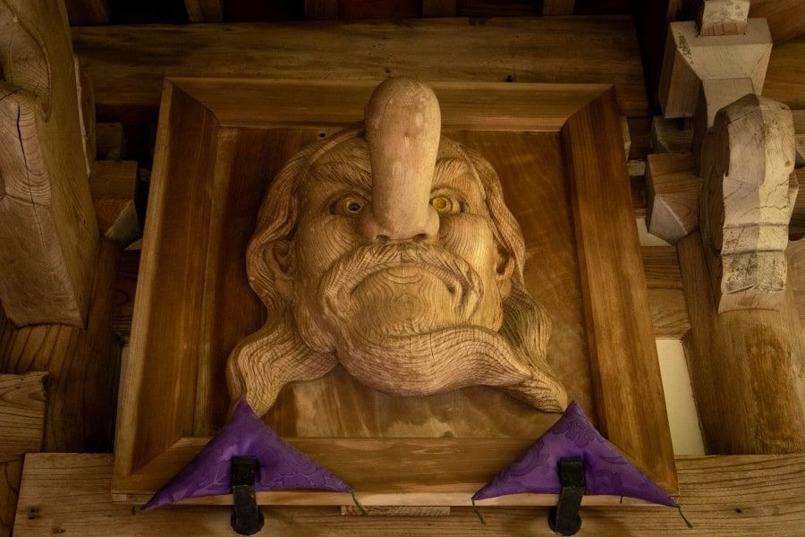 Mitaki dera Temple tengu carving