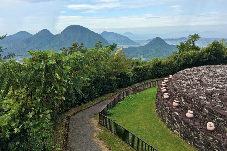 Mt. Oasa and Mt. Gogaku