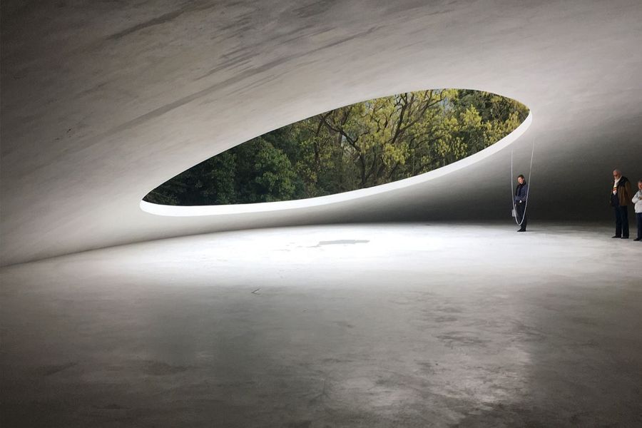Naoshima museum hole