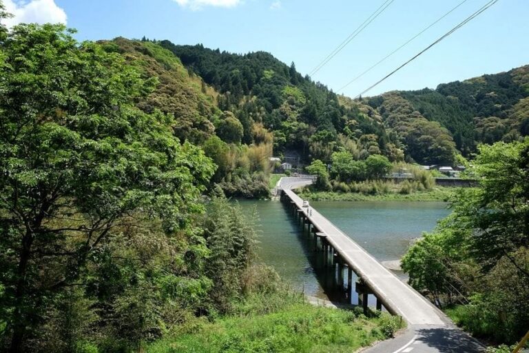 Niyodo River chinkabashi
