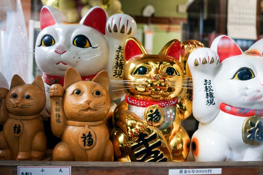 Omatsu Gaigongen Shrine manekineko
