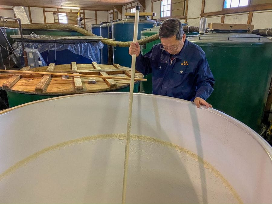 Saito Shuzojo stirring mash