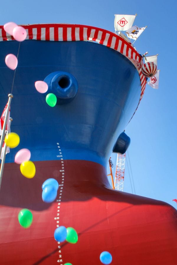 Ship launch Imabari Zosen balloons