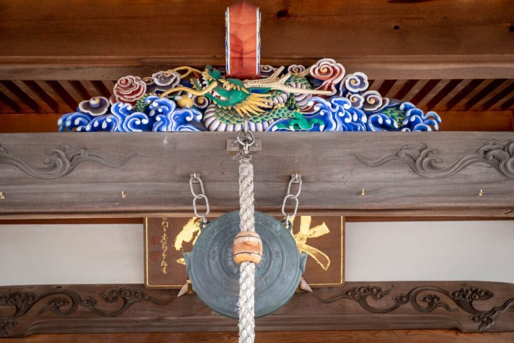 T16 Kanon ji main hall carving