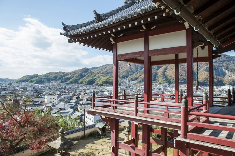 Takehara Saiho ji Temple Fumeikaku view