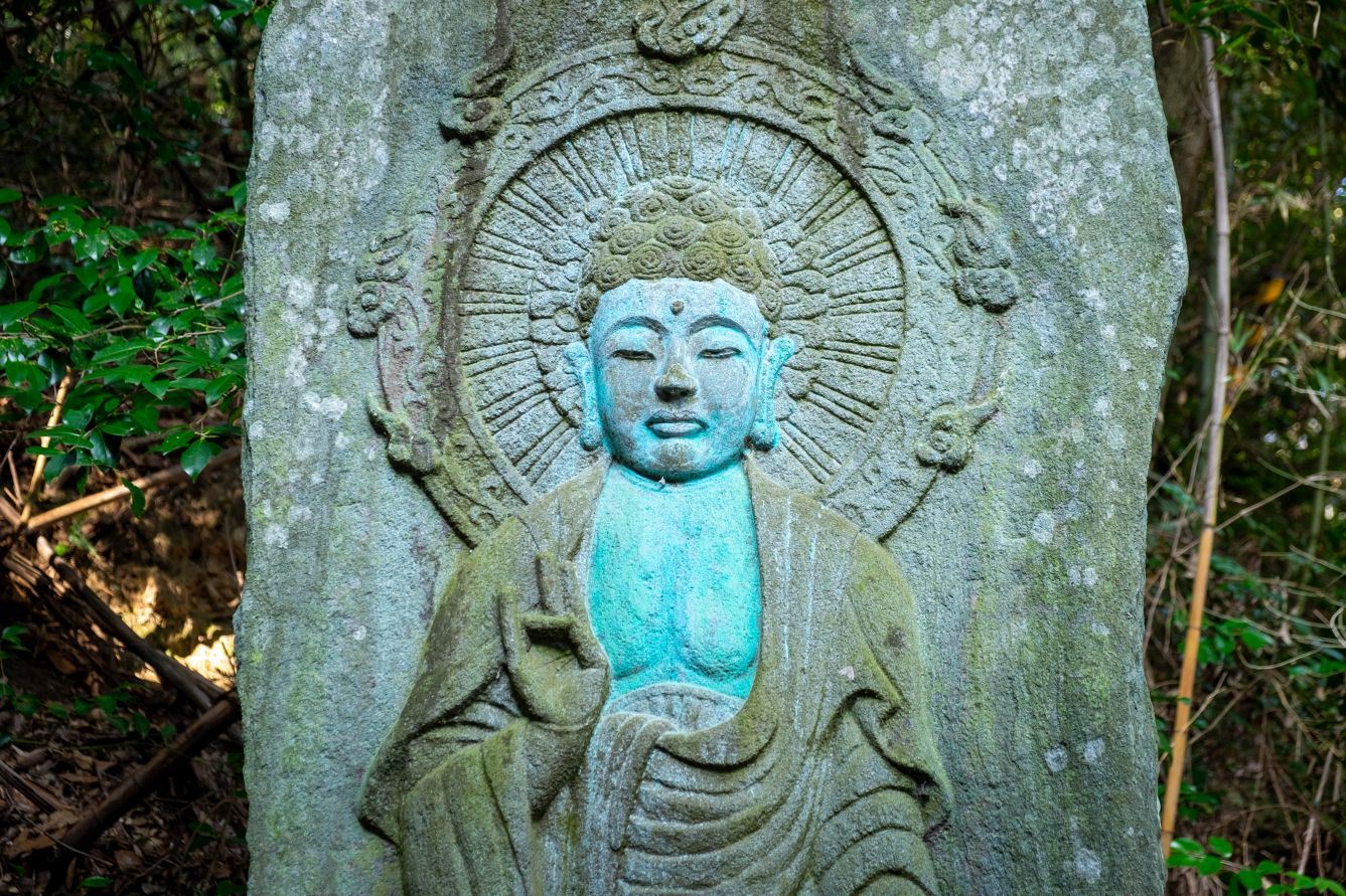 Temple_10_Kirihata-ji_blue_stele