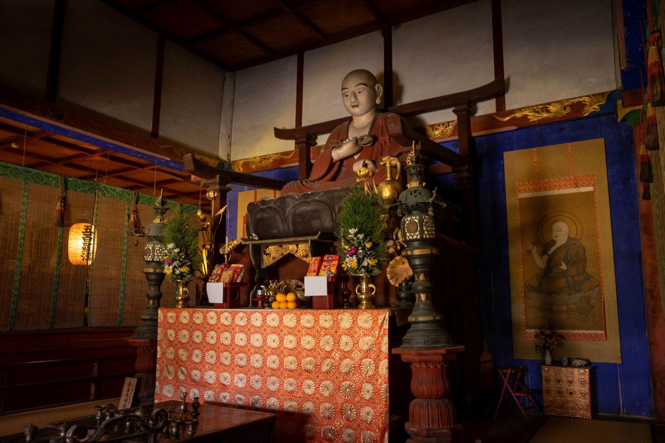 Temple_5_Jizo-ji_Kukai_statue