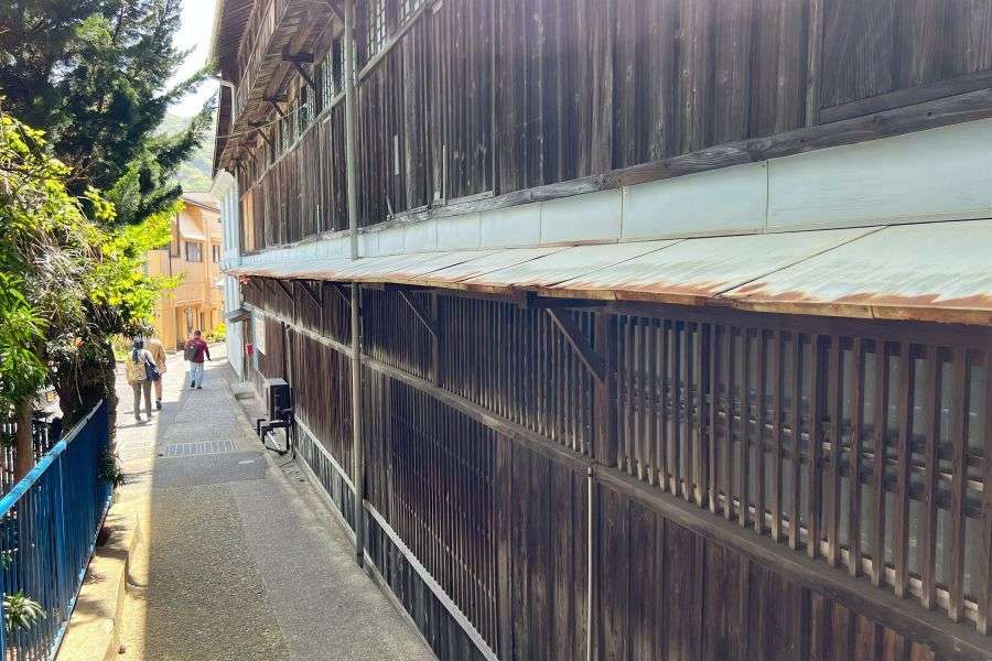 Yawatahama Honai Ehime Sanshu silkworm hatchery exterior
