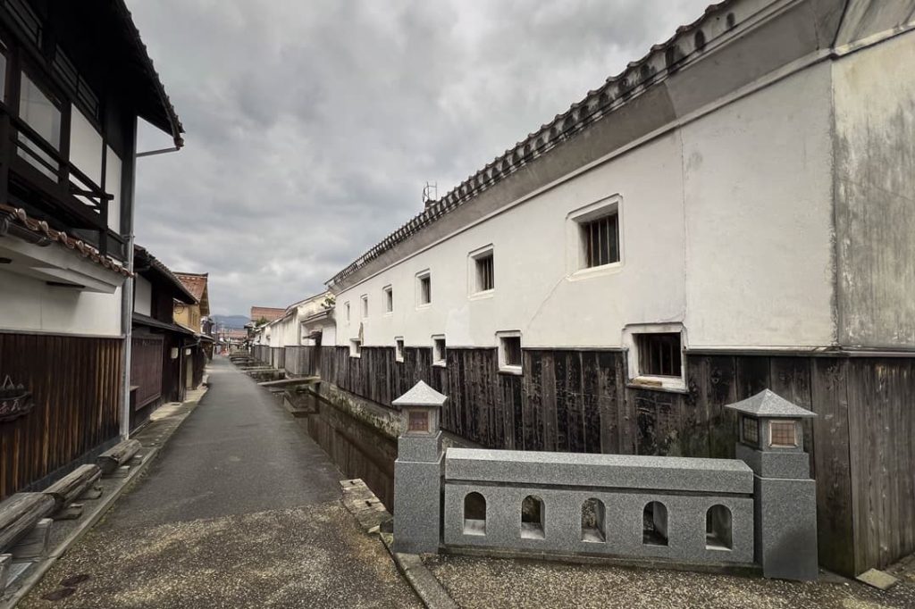 Kurayoshi-White-Wall-Warehouses-9-min-1024x682