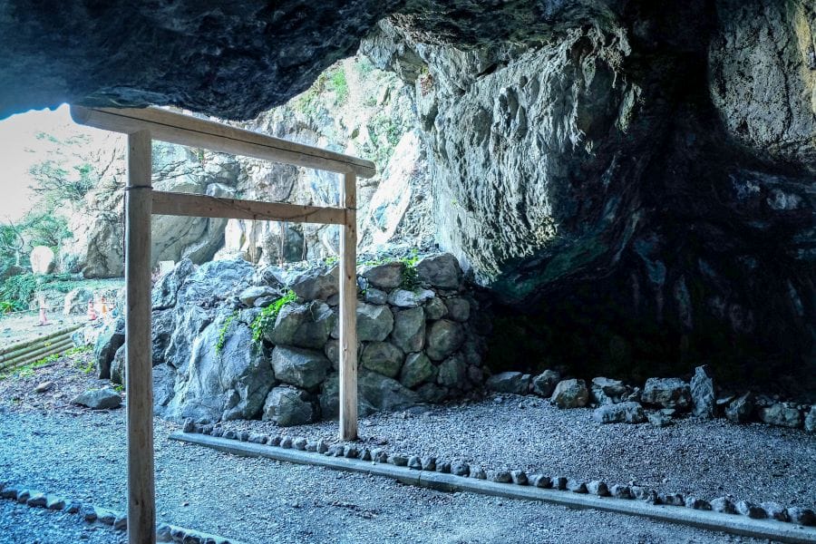 Mikuro Cave wooden torii