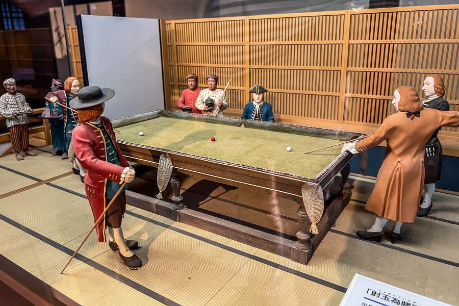 Nagasaki-Dejima-billiards-diorama