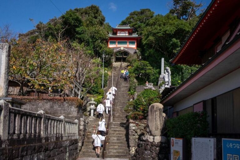 T25 Shinsho ji Temple pilgrims