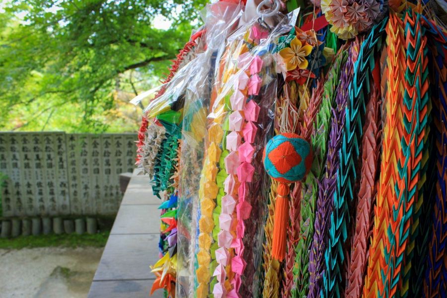 T57 Eifuku ji_Temple paper cranes