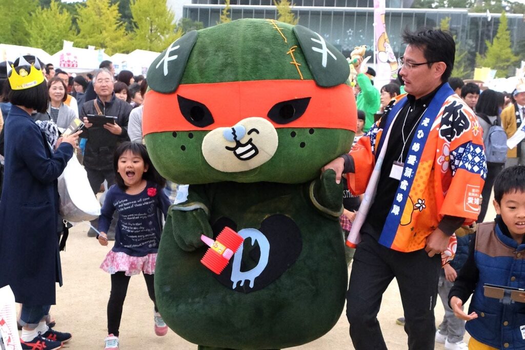 Dark Mikyan mascot