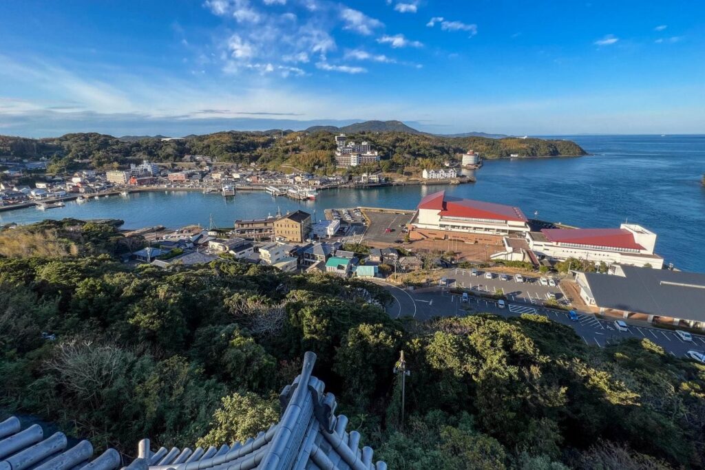 Hirado Castle view