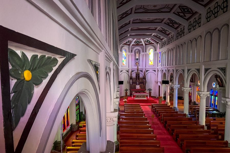 Himosashi Church nave with foliage