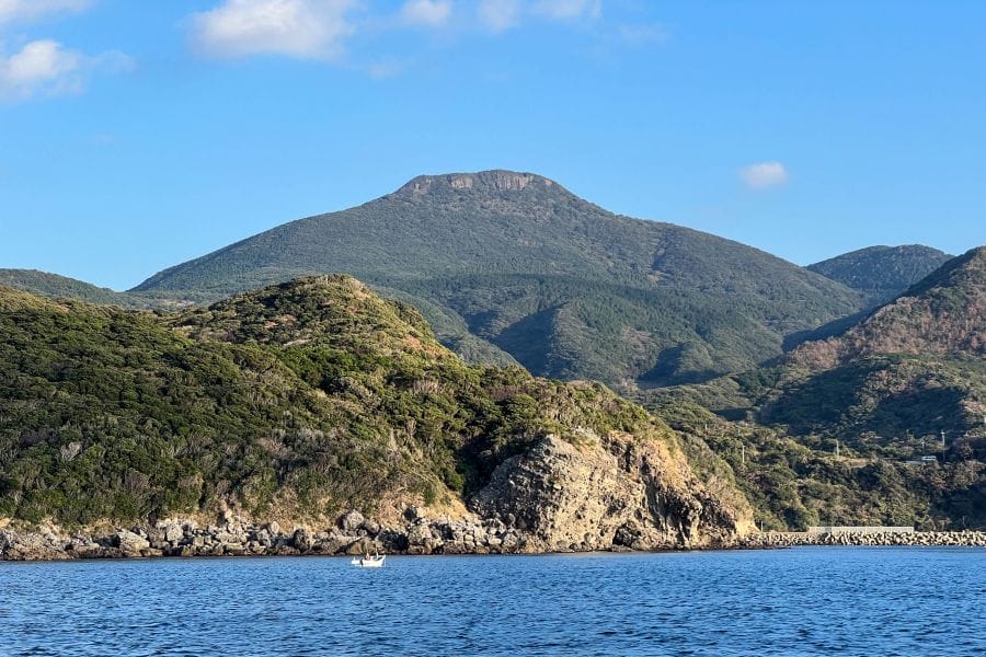 Hirado Yasumandake from the sea