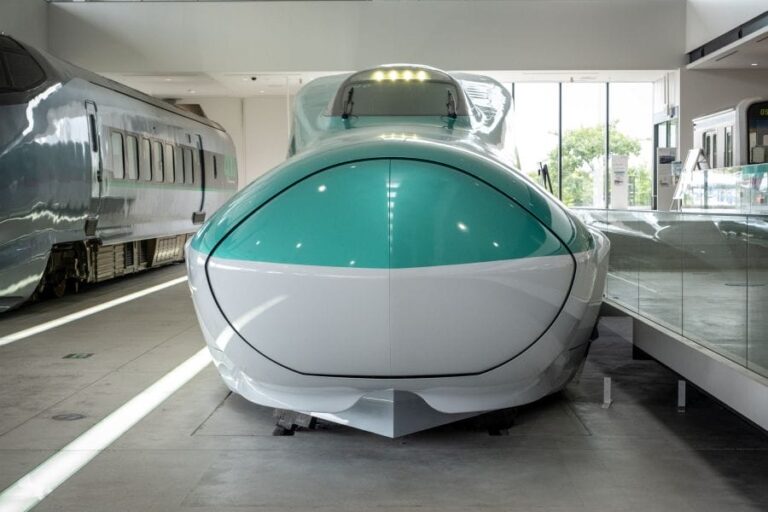 Omiya Railway Museum Shinkansen head on